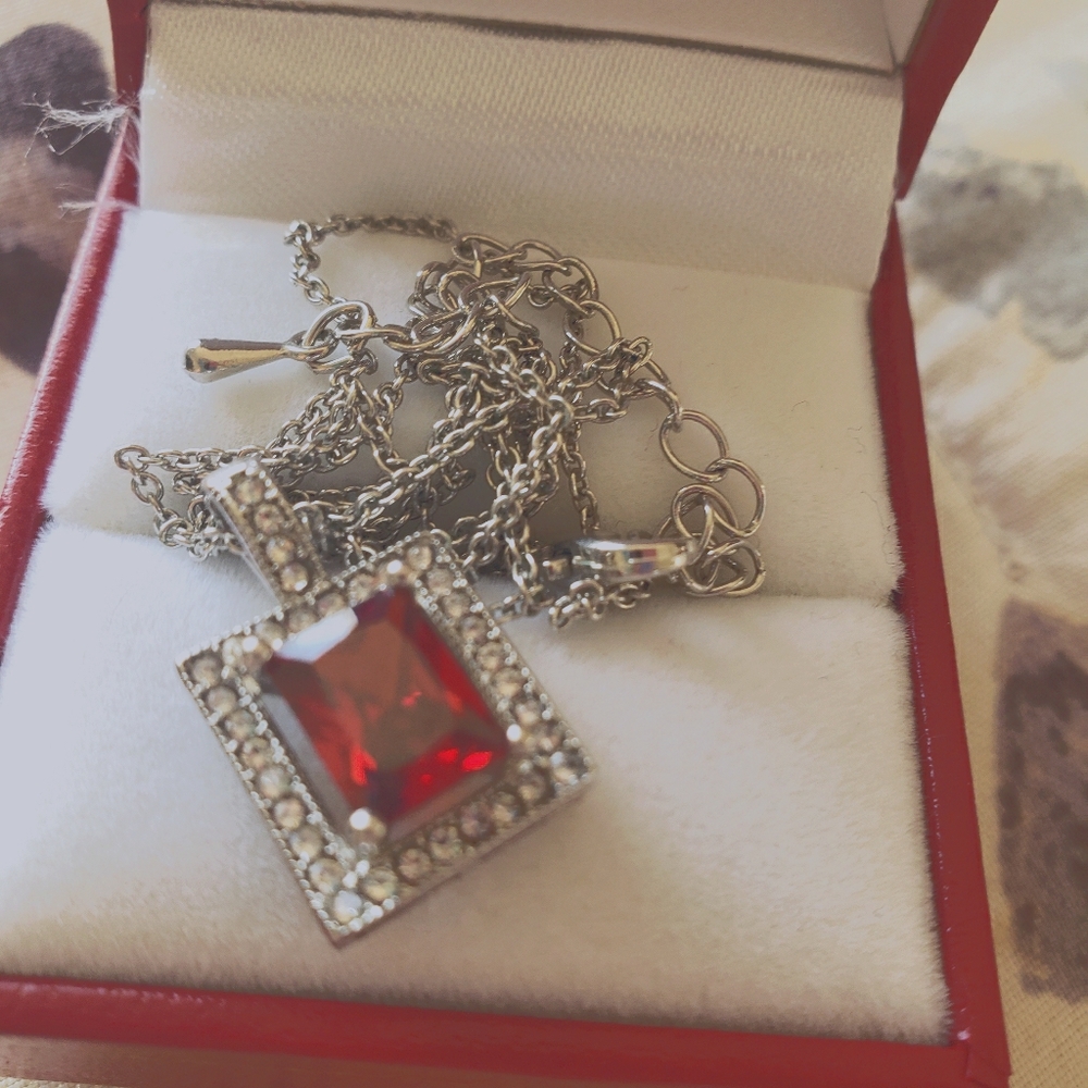 Necklace accessories